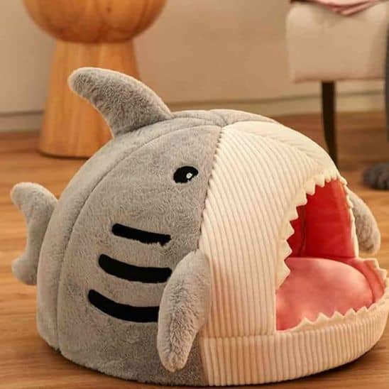 niche pour chat grise design requin