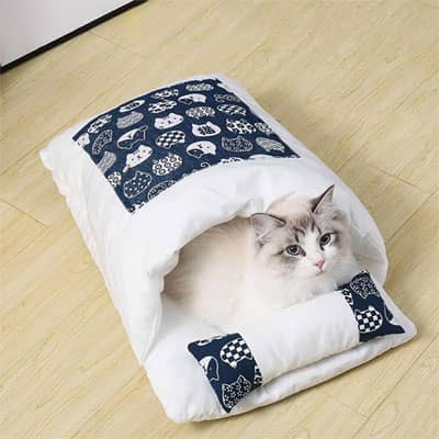 panier chat douillet sac couchage motif tete de chat en bleu