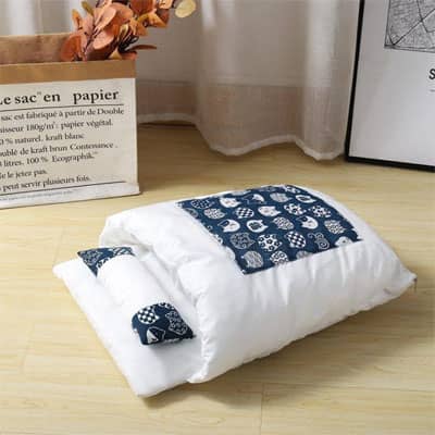 panier chat meolleux couchage blanc et bleu